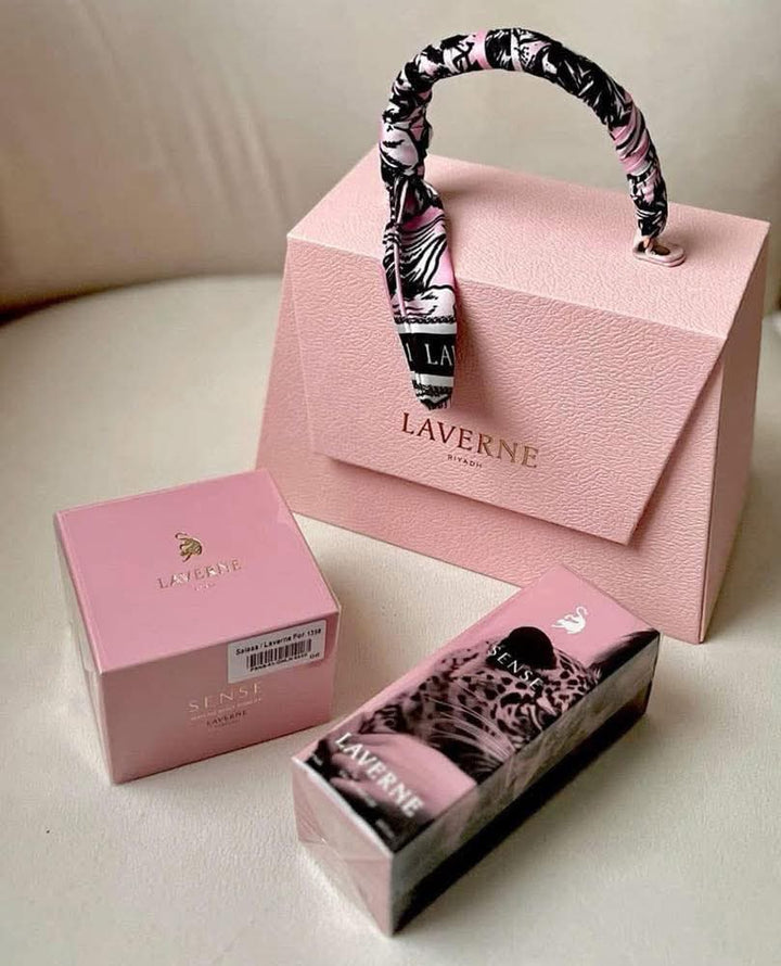 باكج جورجينا من لافيرن – عطر سينس برفقة باودر خاص وحقيبة أنيقة 4_410fcb42-d860-4f76-9982-9329275a9c5e
